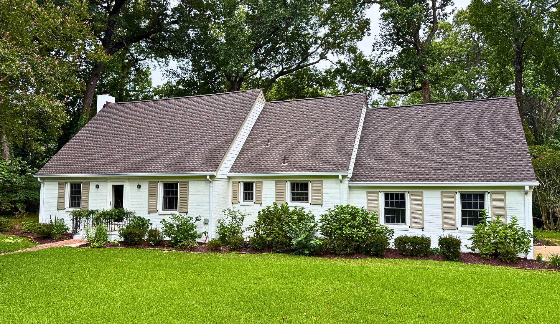 Residential Exterior Painting: When and How to Repaint Your Home